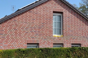 Giebelmauerwerk: Arbeiten Front verfugt